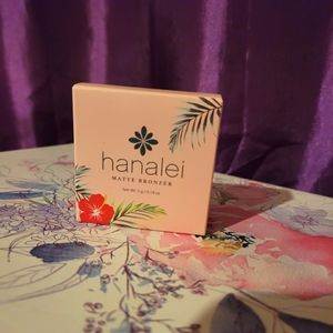 Hanalei Matte Bronzer